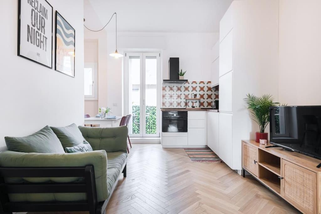 Easylife - Apartment With Balcony Near Navigli Milan Exterior photo